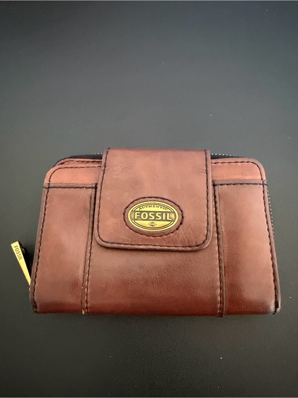 Fossil Brown Leather Bifold Wallet Oval Logo Zip Coin Pocket